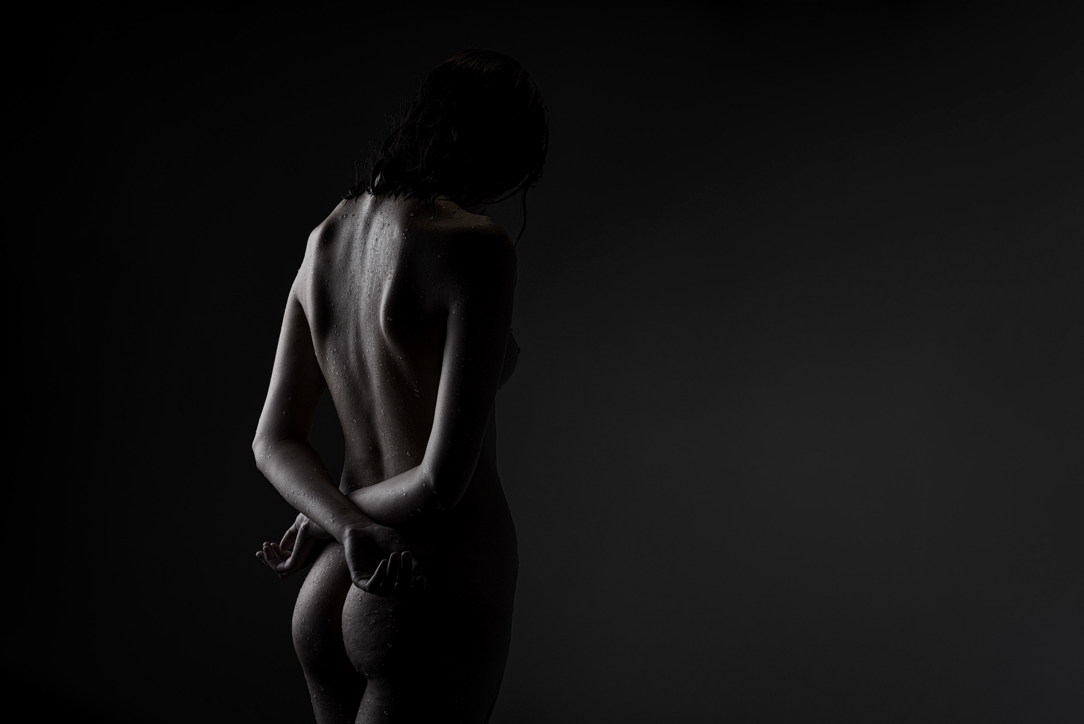 This is a fine art nude photo taken by Melbourne based photographer Tyler Grace